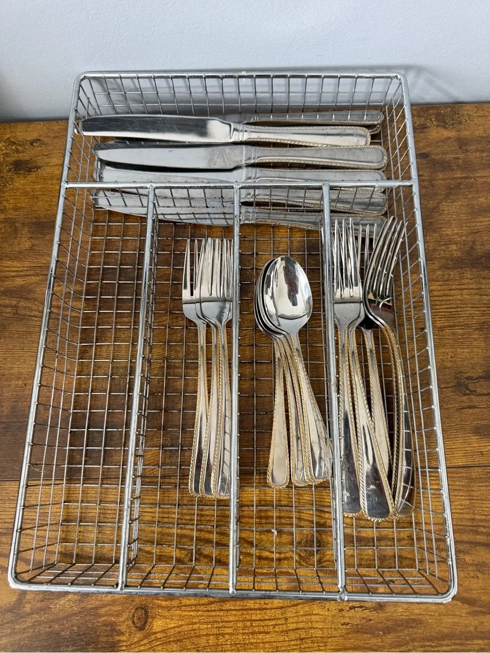International INT639 18/10 Two Tone Flatware 21 Pc Lot Rope Edge Basket
